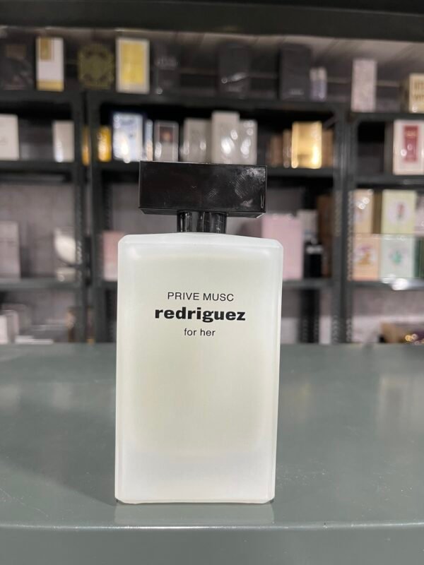 FRAGRANCE WORLD PRIVE MUSK REDRIGUEZ EDP 100ml ( unused & without box ) ( inspired by NARCISO RODRIGUEZ PURE MUSC )